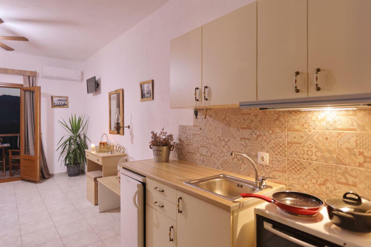 Giasemi Apartments Скопелос Экстерьер фото